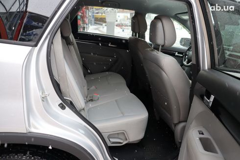 Kia Sorento 2015 - фото 14
