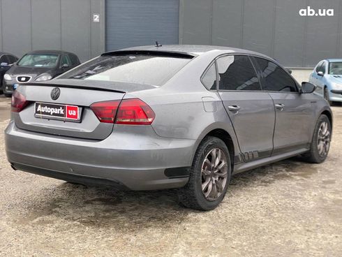 Volkswagen Passat 2012 серый - фото 8