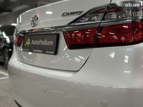 Toyota Camry 2015 - фото 14