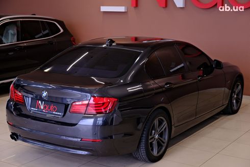 BMW 5 серия 2013 серый - фото 5