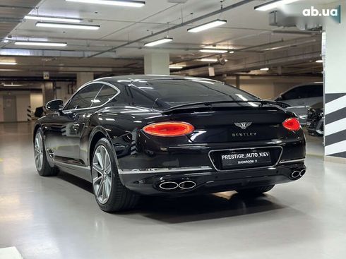 Bentley Continental GT 2020 - фото 16