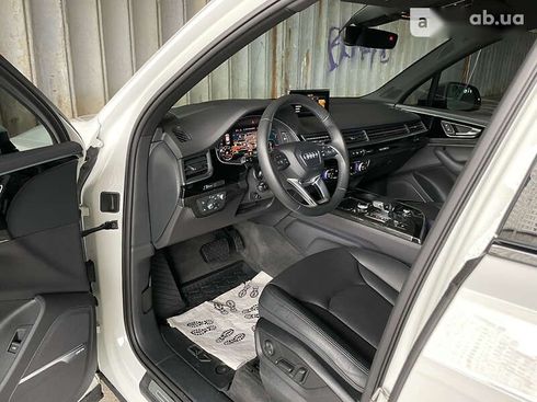 Audi Q7 2018 - фото 28