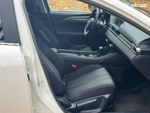 Mazda 6 2022 белый - фото 28