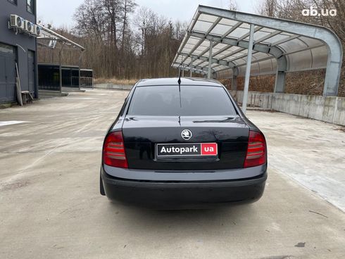 Skoda Superb 2002 черный - фото 9