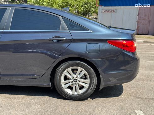 Hyundai Sonata 2012 синий - фото 10