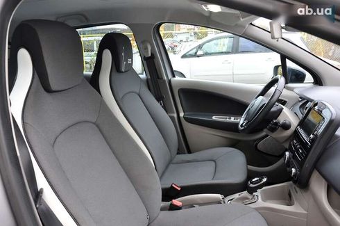 Renault Zoe 2015 - фото 28