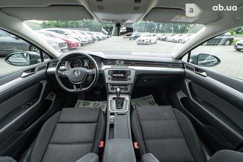 Volkswagen Passat 2017 - фото 23