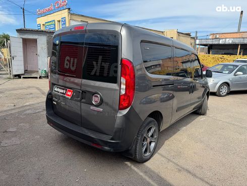 Fiat Doblo 2017 серый - фото 4