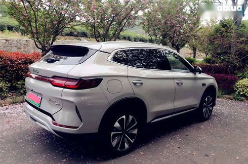 BYD Song Plus 2025 - фото 4