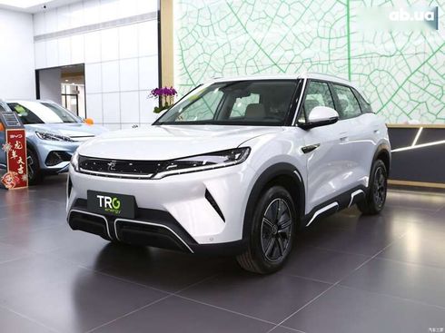 BYD Yuan Up 2024 - фото 2