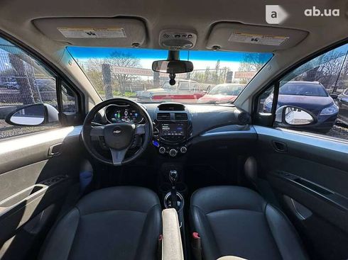 Chevrolet Spark 2016 - фото 15
