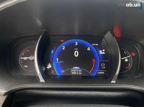 Renault Megane 2016 - фото 12