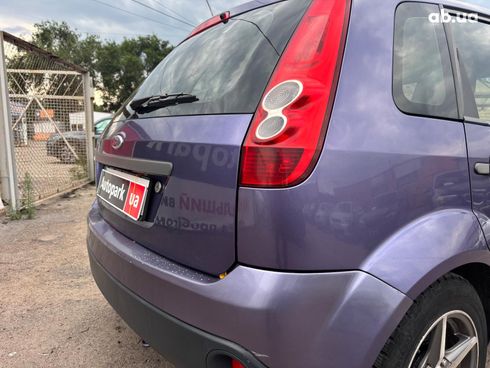 Ford Fiesta 2006 фиолетовый - фото 9