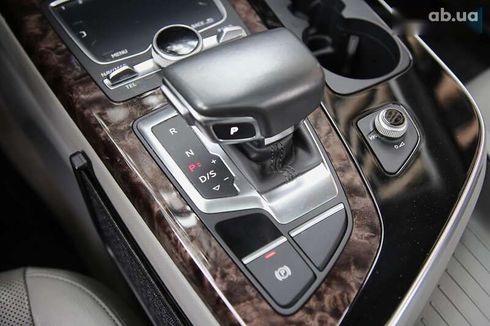 Audi Q7 2017 - фото 21