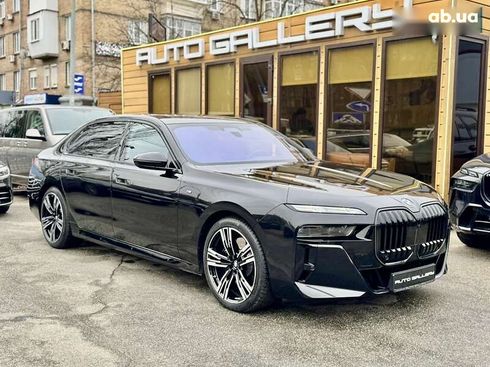 BMW 7 серия 2024 - фото 3