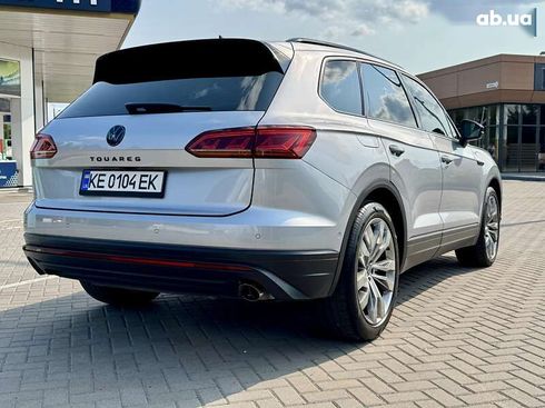 Volkswagen Touareg 2022 - фото 19