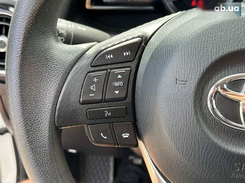 Toyota Yaris 2017 - фото 18