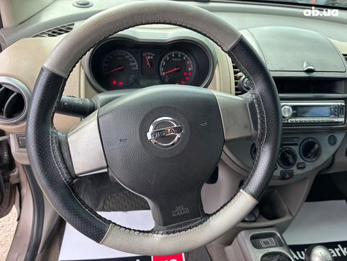 Nissan Note 2006 бежевый - фото 22