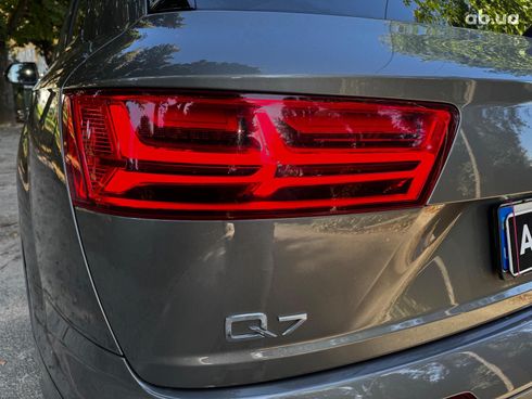 Audi Q7 2016 серый - фото 9