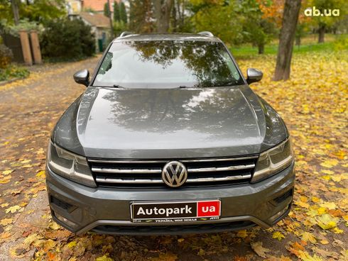 Volkswagen Tiguan 2017 серый - фото 4