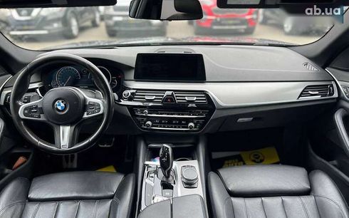 BMW 5 серия 2017 - фото 18