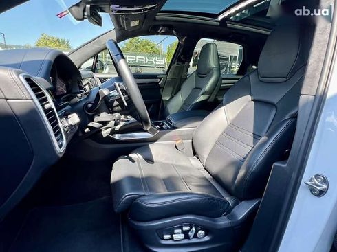 Porsche Cayenne 2018 - фото 28