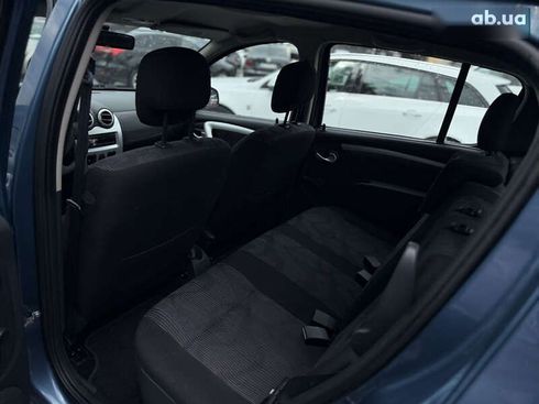 Dacia Sandero 2009 - фото 16
