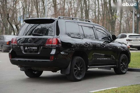 Toyota Land Cruiser 2008 - фото 4