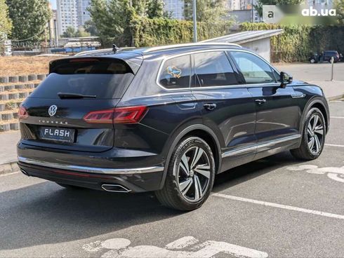 Volkswagen Touareg 2019 - фото 8