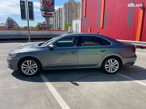 Volkswagen Passat 2018 - фото 8