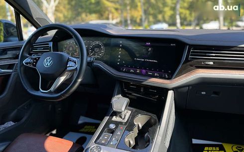 Volkswagen Touareg 2023 - фото 23