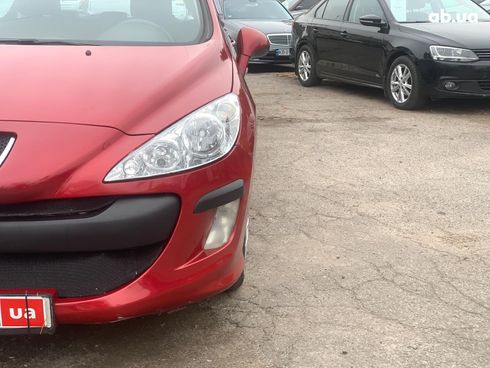 Peugeot 308 2010 красный - фото 9