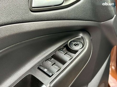 Ford Escape 2017 - фото 11