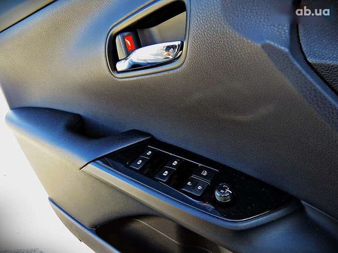 Toyota Prius 2017 - фото 8