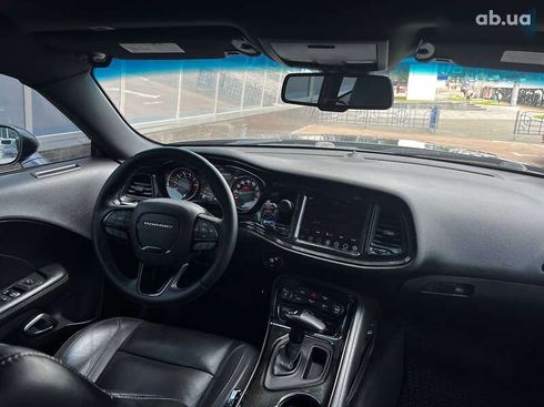 Dodge Challenger 2017 - фото 11