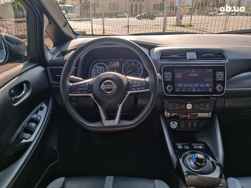 Nissan Leaf 2020 серый - фото 27