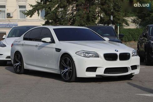 BMW M5 2012 - фото 3