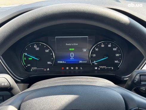 Ford Escape 2021 белый - фото 17