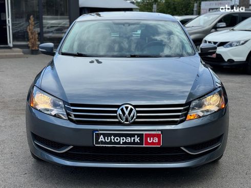 Volkswagen Passat 2014 серый - фото 2