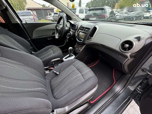 Chevrolet Sonic 2013 - фото 19