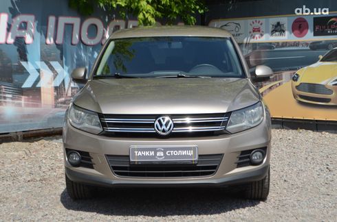 Volkswagen Tiguan 2011 бежевый - фото 2
