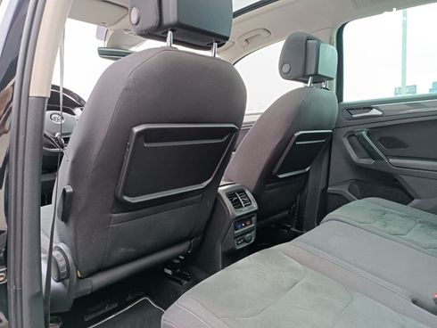 Volkswagen Tiguan 2019 черный - фото 33
