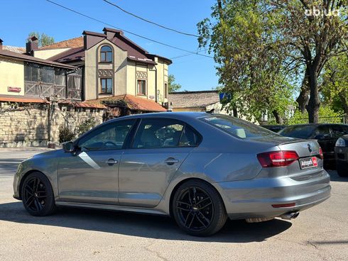 Volkswagen Jetta 2016 серый - фото 12