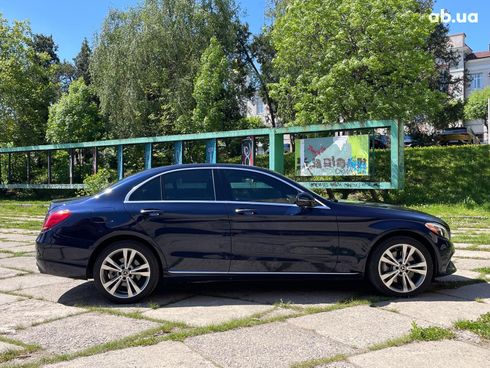 Mercedes-Benz C-Класс 2018 синий - фото 11