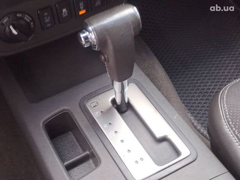 Nissan Frontier 2014 серый - фото 6