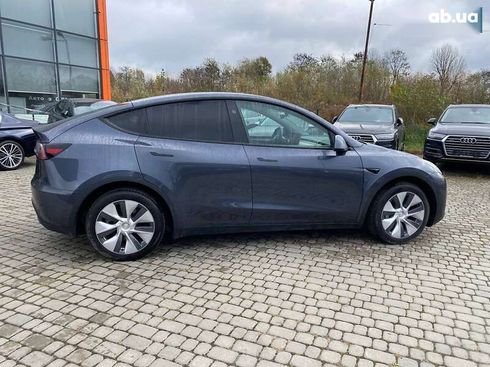 Tesla Model Y 2023 - фото 8