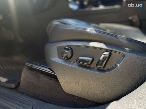 Volkswagen Touareg 2012 - фото 22