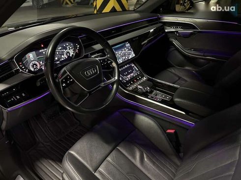 Audi A8 2021 - фото 28