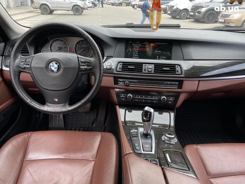 BMW 5 серия 2013 черный - фото 29