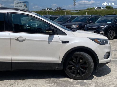 Ford Escape 2017 белый - фото 26